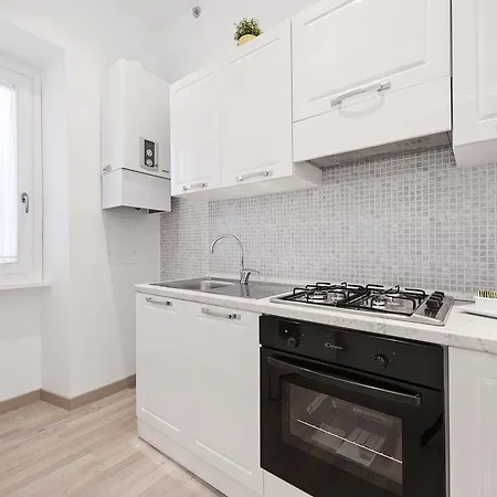 Apartament White Flat Colosseo *