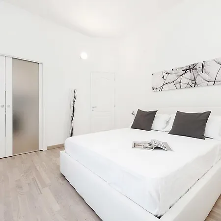 Apartament White Flat Colosseo