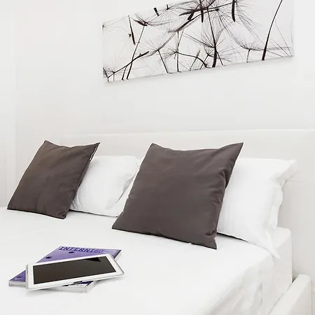 Διαμέρισμα White Flat Colosseo